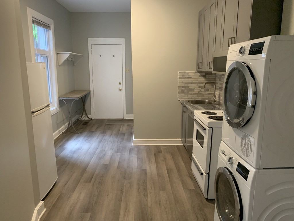 303 Somerset St East - Photo 2 of 6