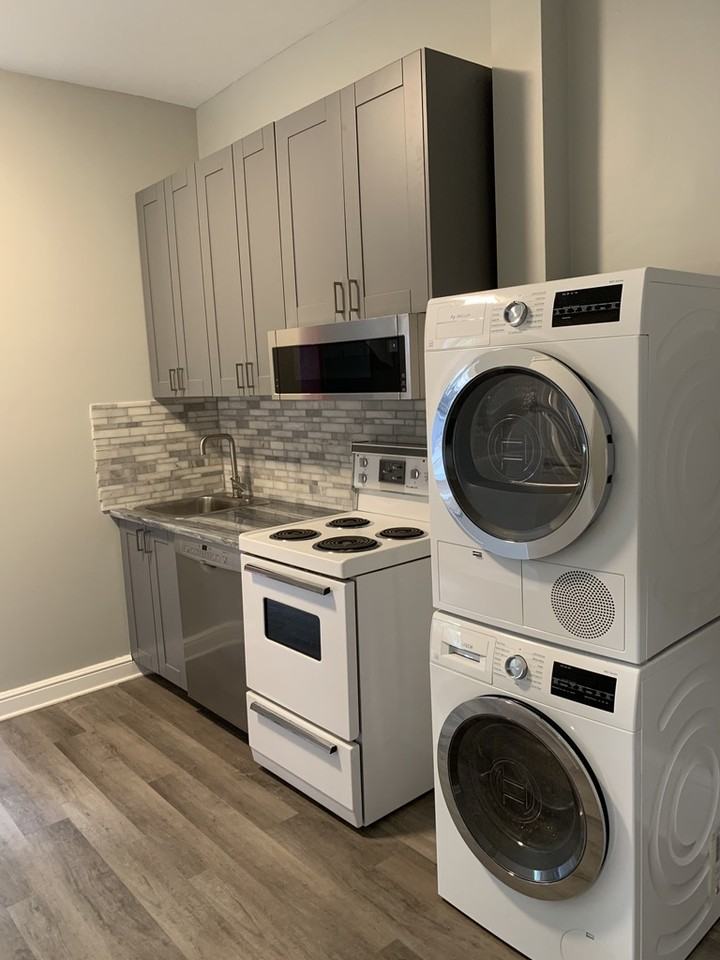 303 Somerset St East - Photo 3 of 6