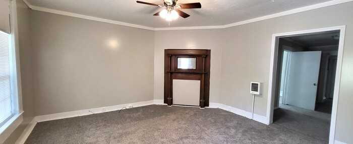 102 Gaston St - Photo 3 of 11