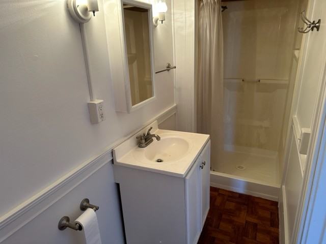 10745 Main St - Photo 2 of 12