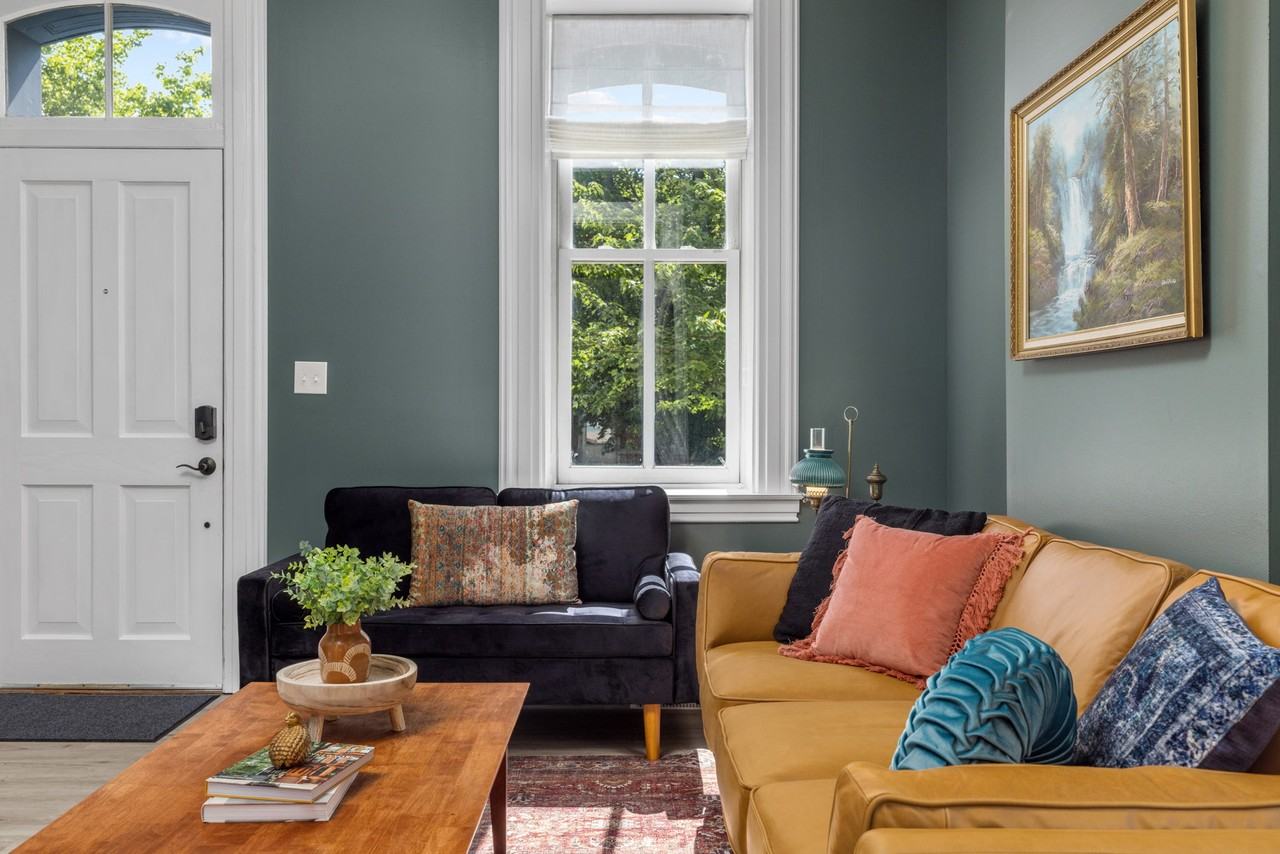 2245 Jules St #1 - Photo 3 of 22