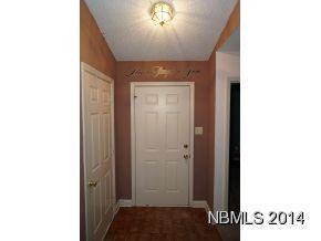 214 Lakemere Dr - Photo 2 of 14