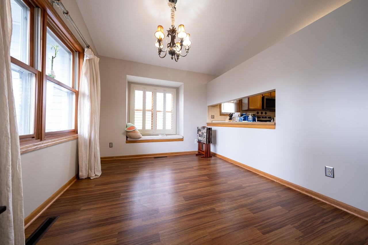 5302 Highpointe Dr #1 - Photo 5 of 18