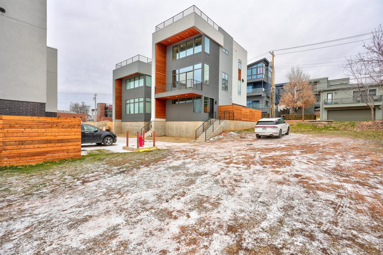 819 Northwest 6th Street #1 - Photo 2 of 37