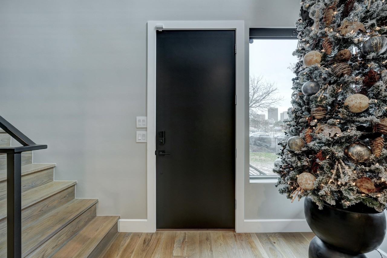 819 Northwest 6th Street #1 - Photo 3 of 37