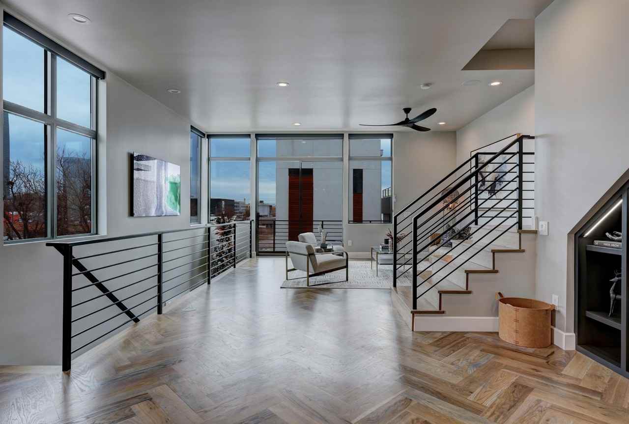 819 Northwest 6th Street #1 - Photo 5 of 37