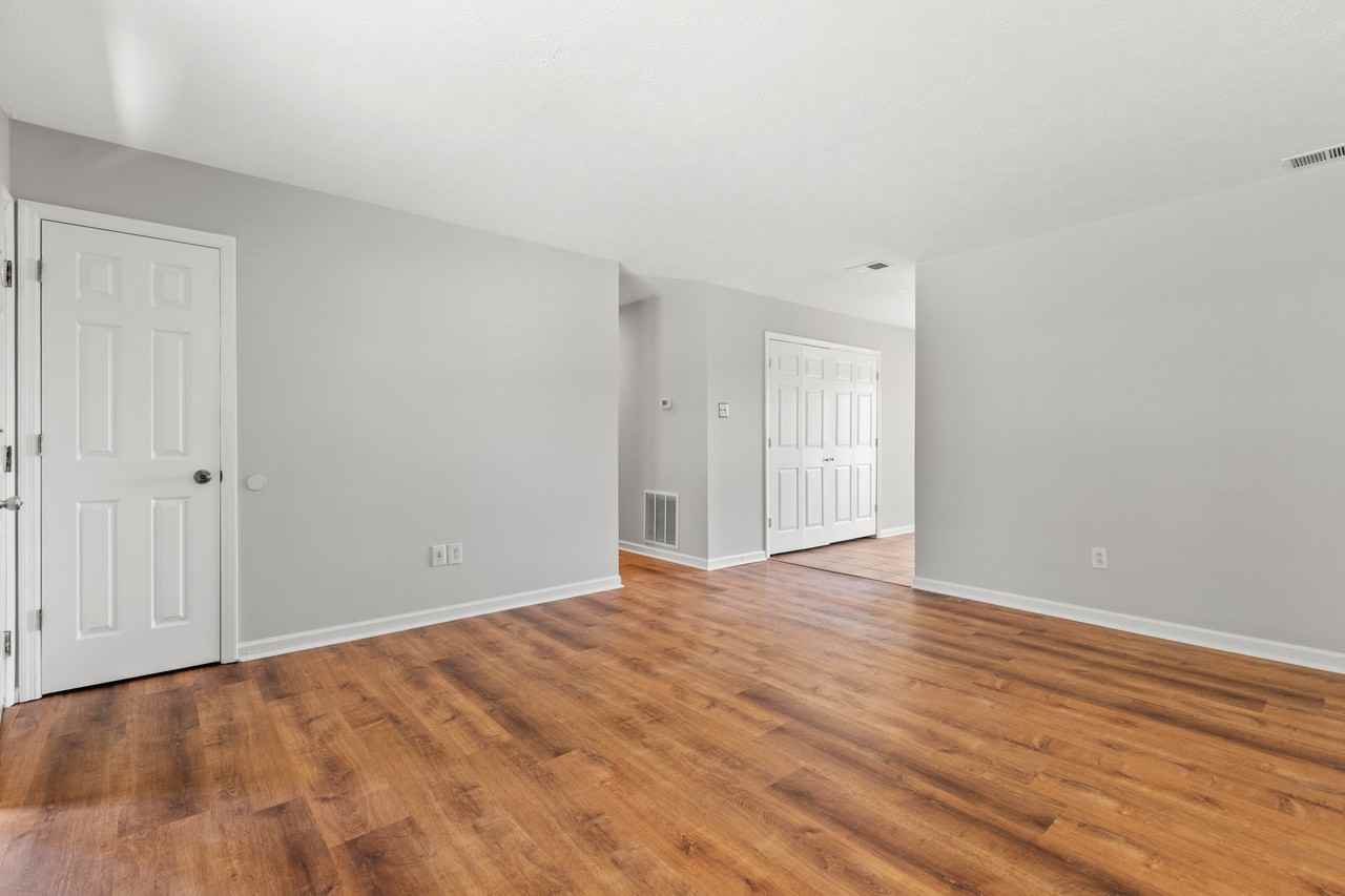 1576 Springfield Dr #1 - Photo 6 of 25