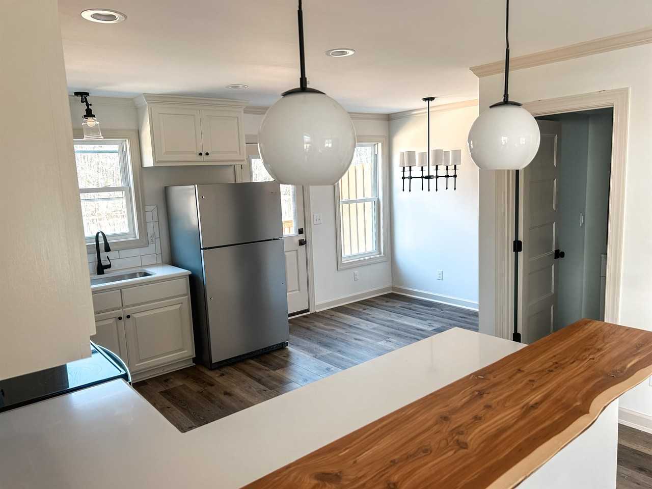 161 N Clarendon Dr #1 - Photo 3 of 21