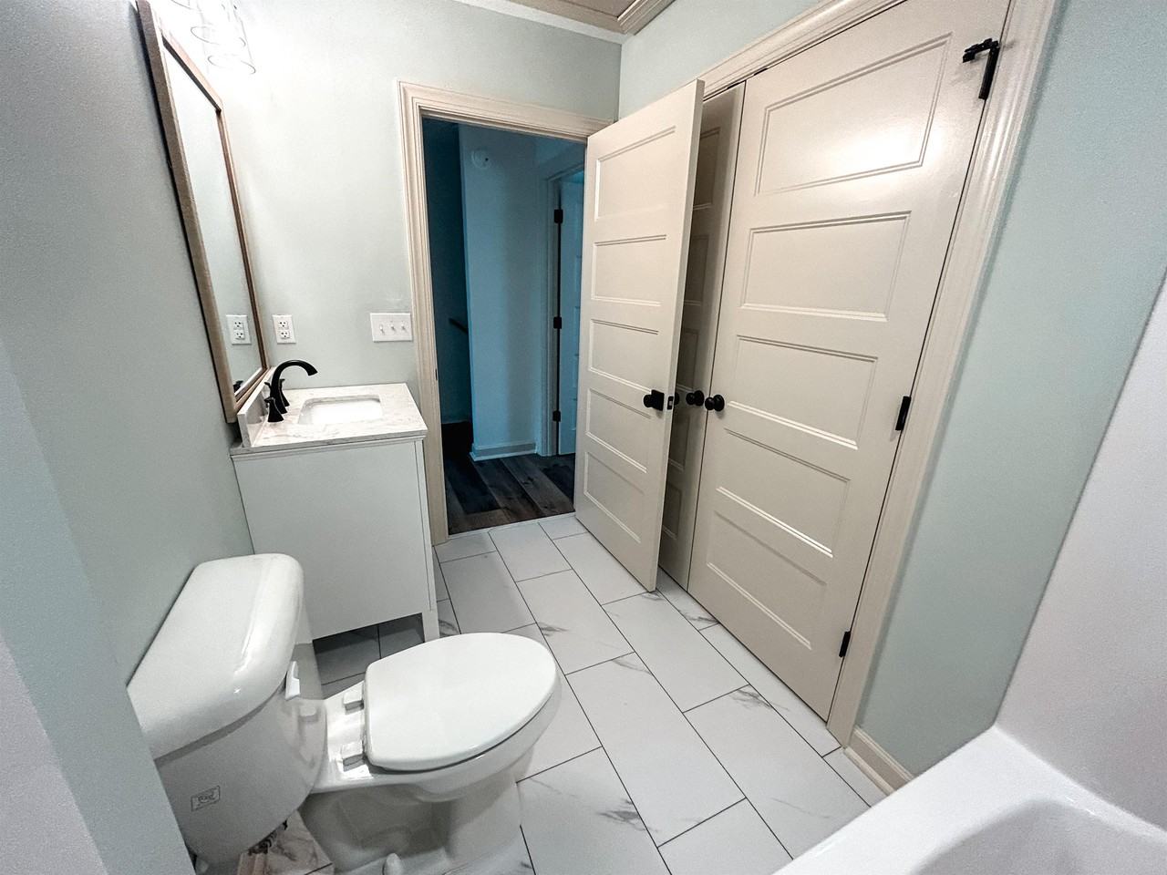 165 N Clarendon Dr #1 - Photo 6 of 15