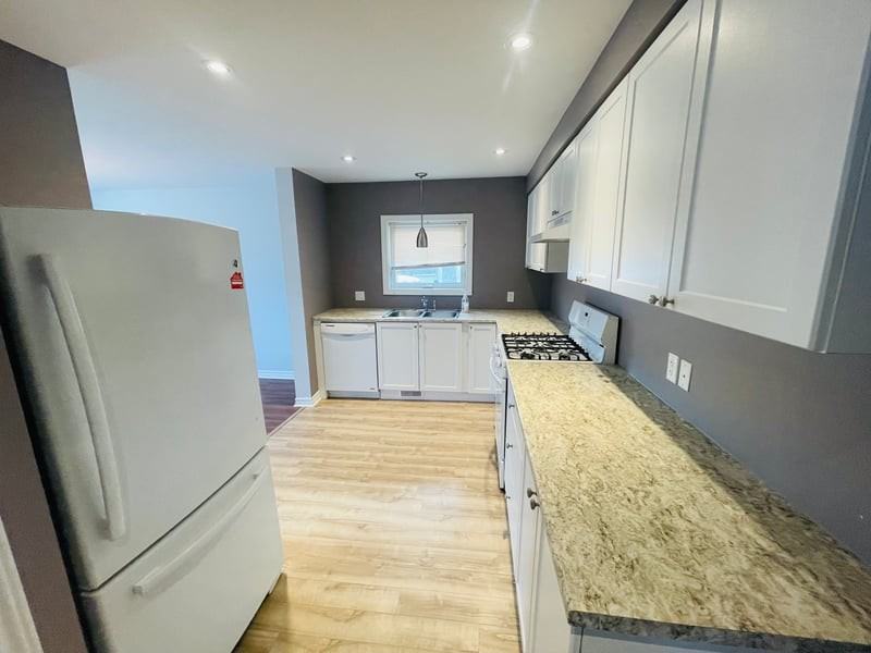 106 Mill St - Photo 3 of 14