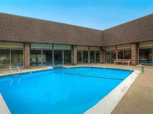 704 S Drake Rd - Photo 3 of 19