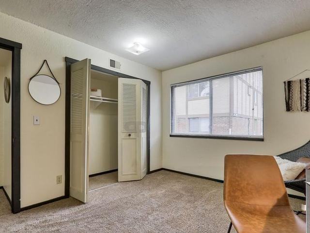 704 S Drake Rd - Photo 2 of 19