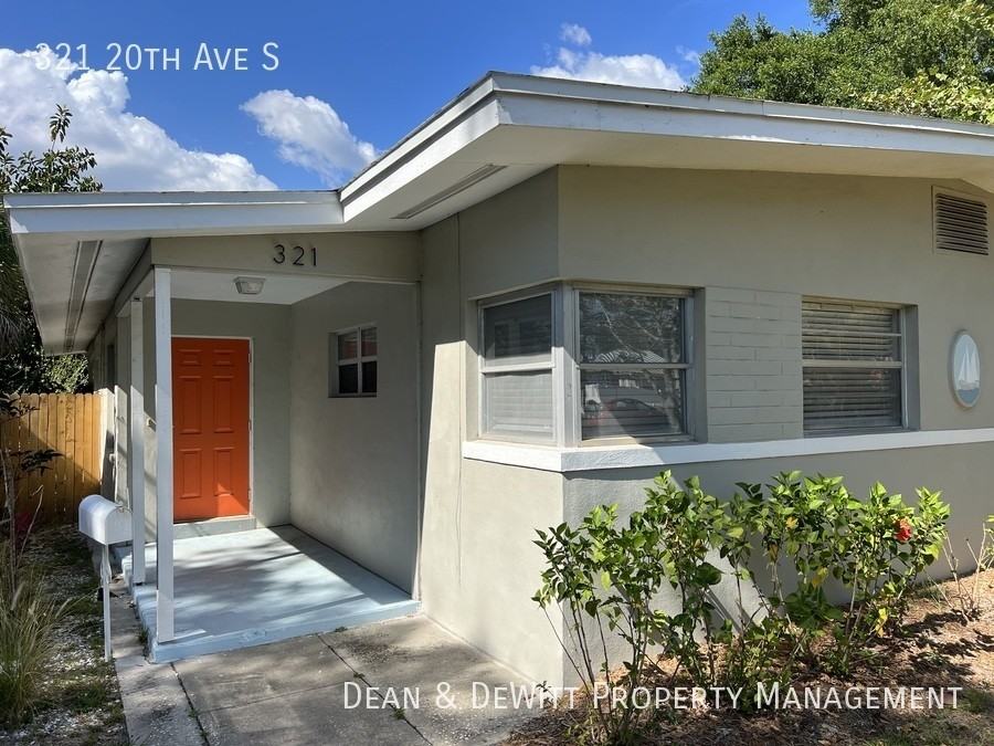 321 20th Ave S - Photo 2 of 14