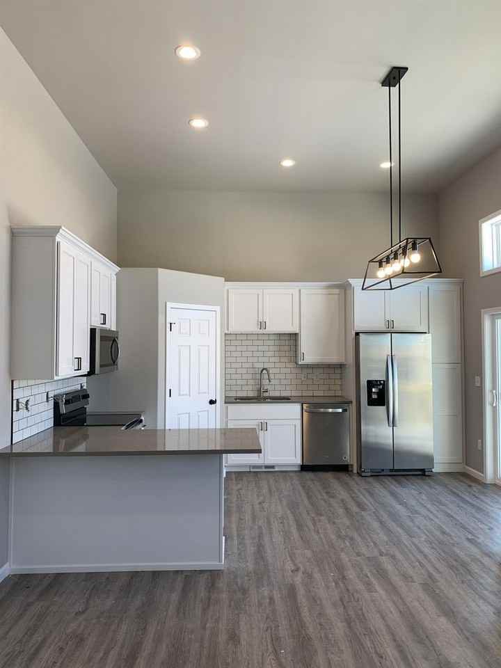 3673 56th St S - Photo 3 of 10