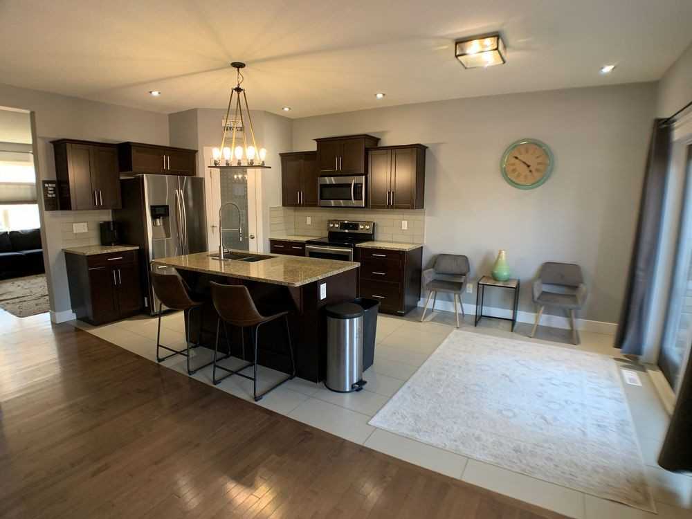 112A Comeau Cres - Photo 2 of 24