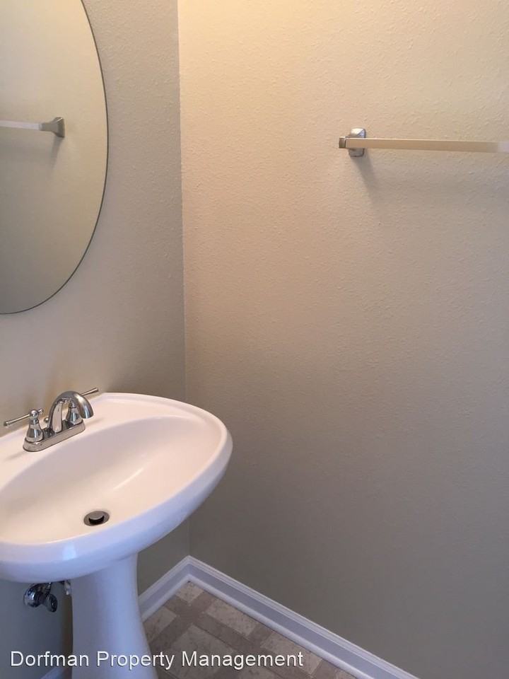 3460 Firethorn Dr - Photo 2 of 11