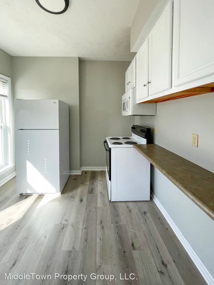 Sanders Flats - Photo 3 of 11