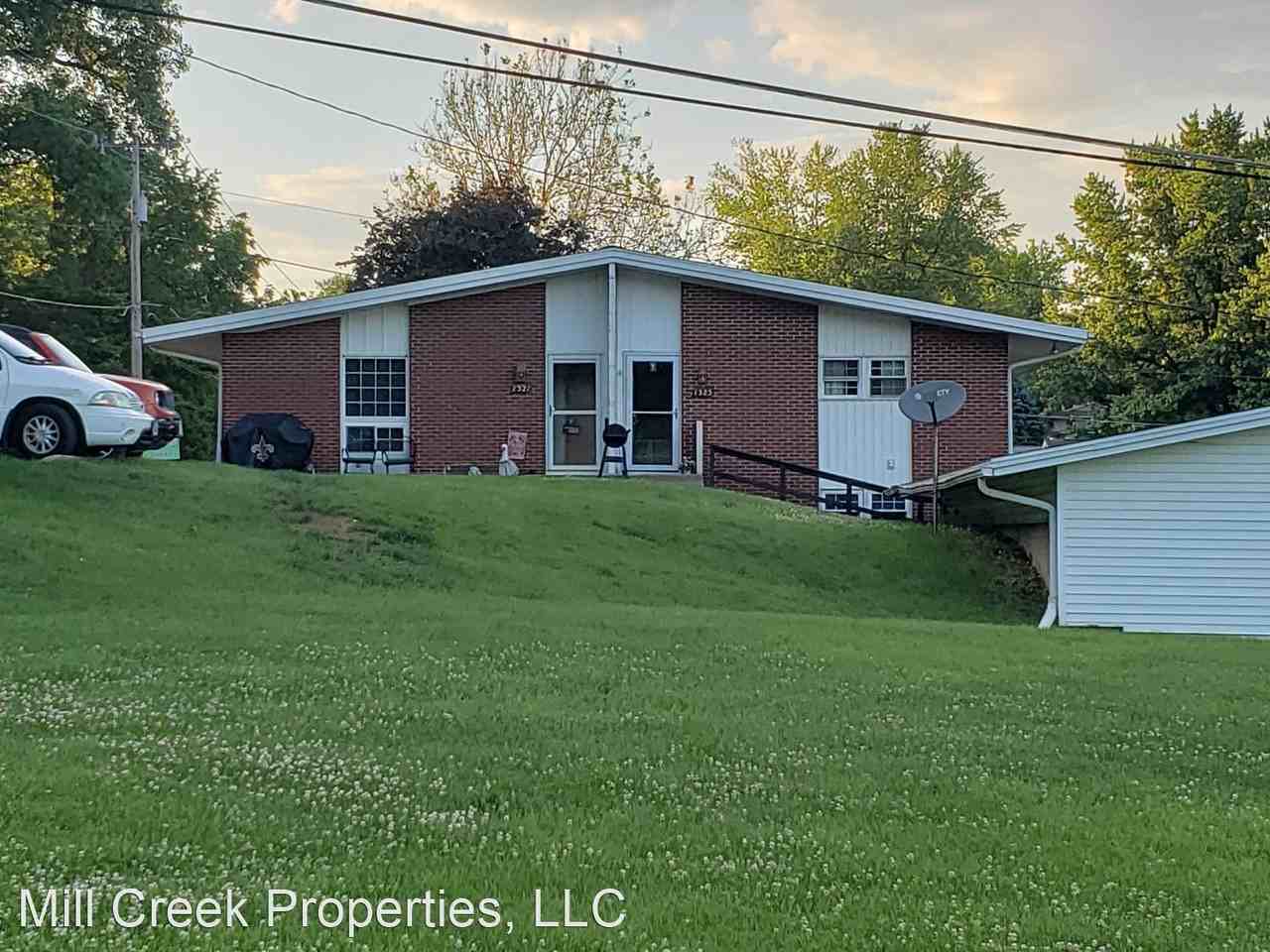 1321-1327 Spring Valley Ln; 726-728 13th Ave NW - Photo 2 of 8