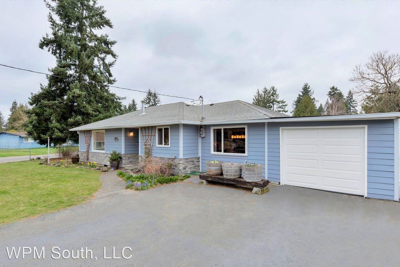 604 S 198th St - Photo 2 of 21