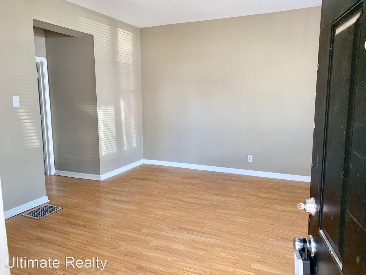 112 E Etta Ave - Photo 3 of 22