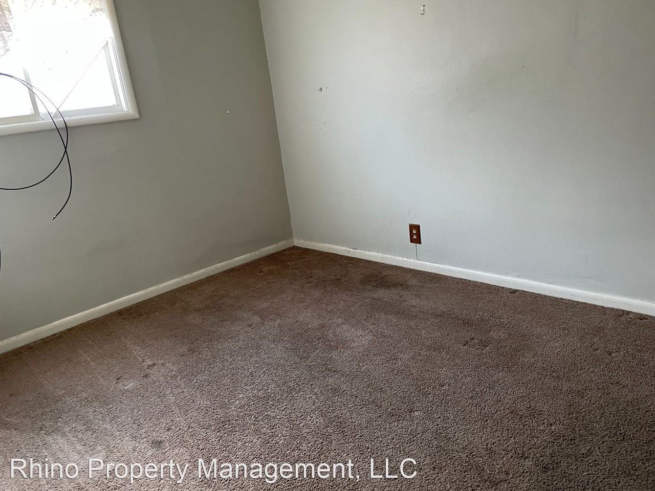 704 7th St - Photo 3 of 7