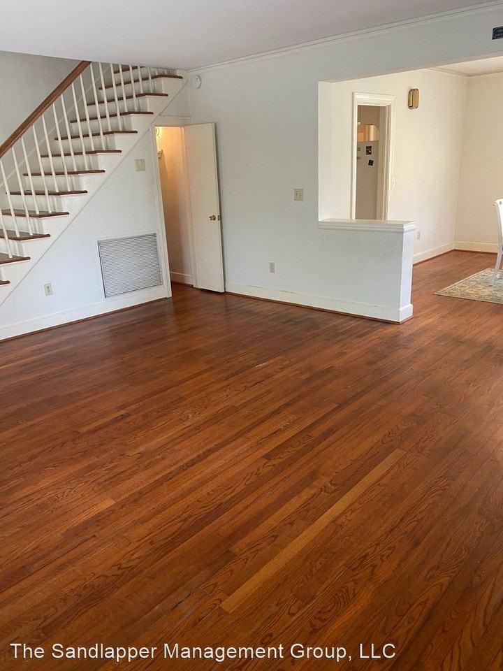 1 8th Ave - Photo 3 of 26
