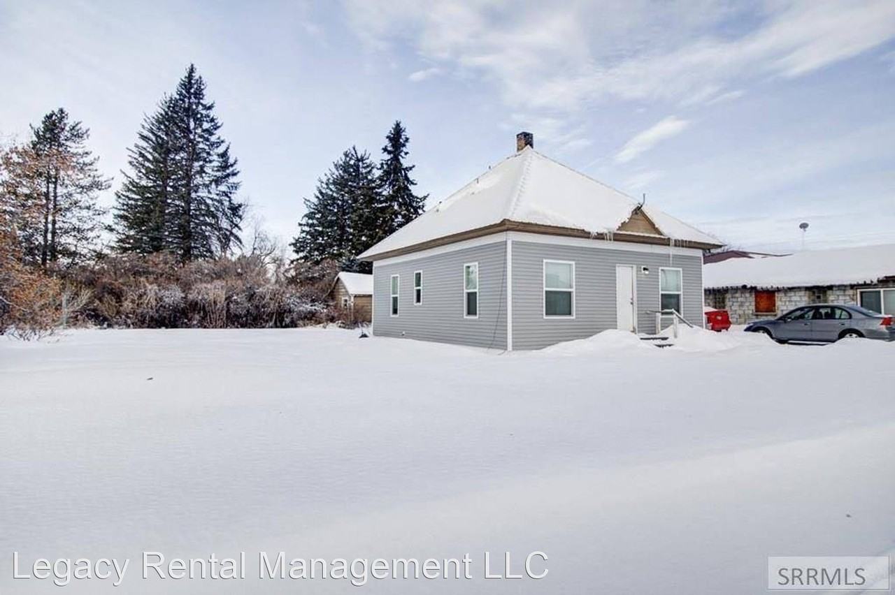 535 S Bridge St - Photo 3 of 17