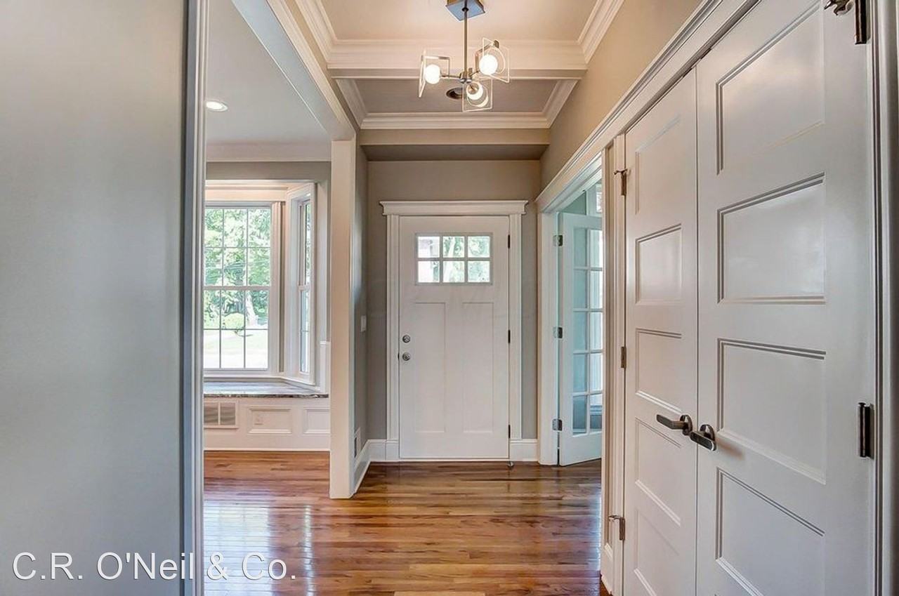 505 Linwood Ave - Photo 2 of 29