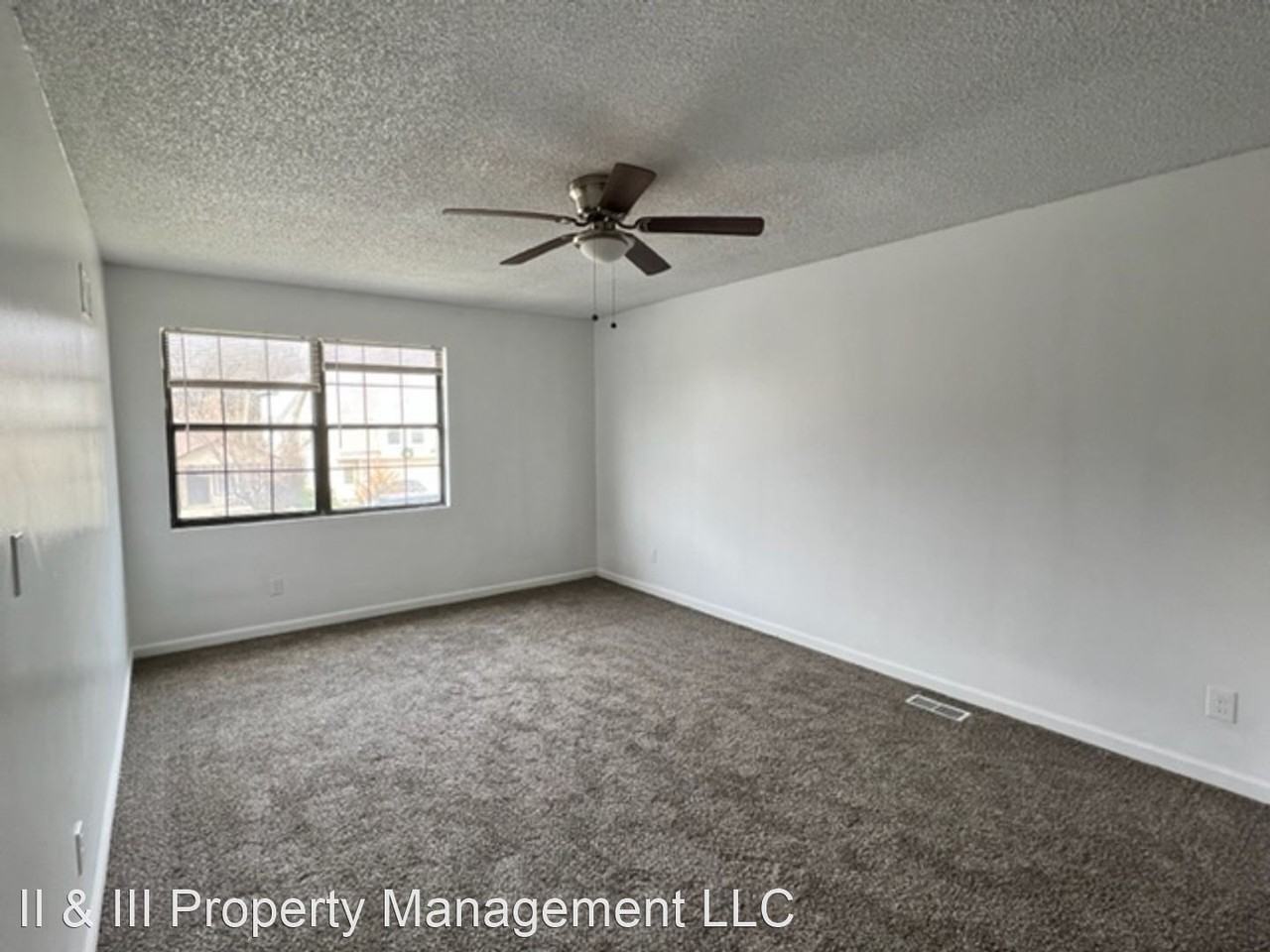 9217 Central St - Photo 2 of 22