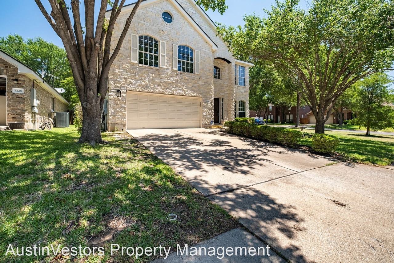 1226 Red Ranch Cir - Photo 2 of 28