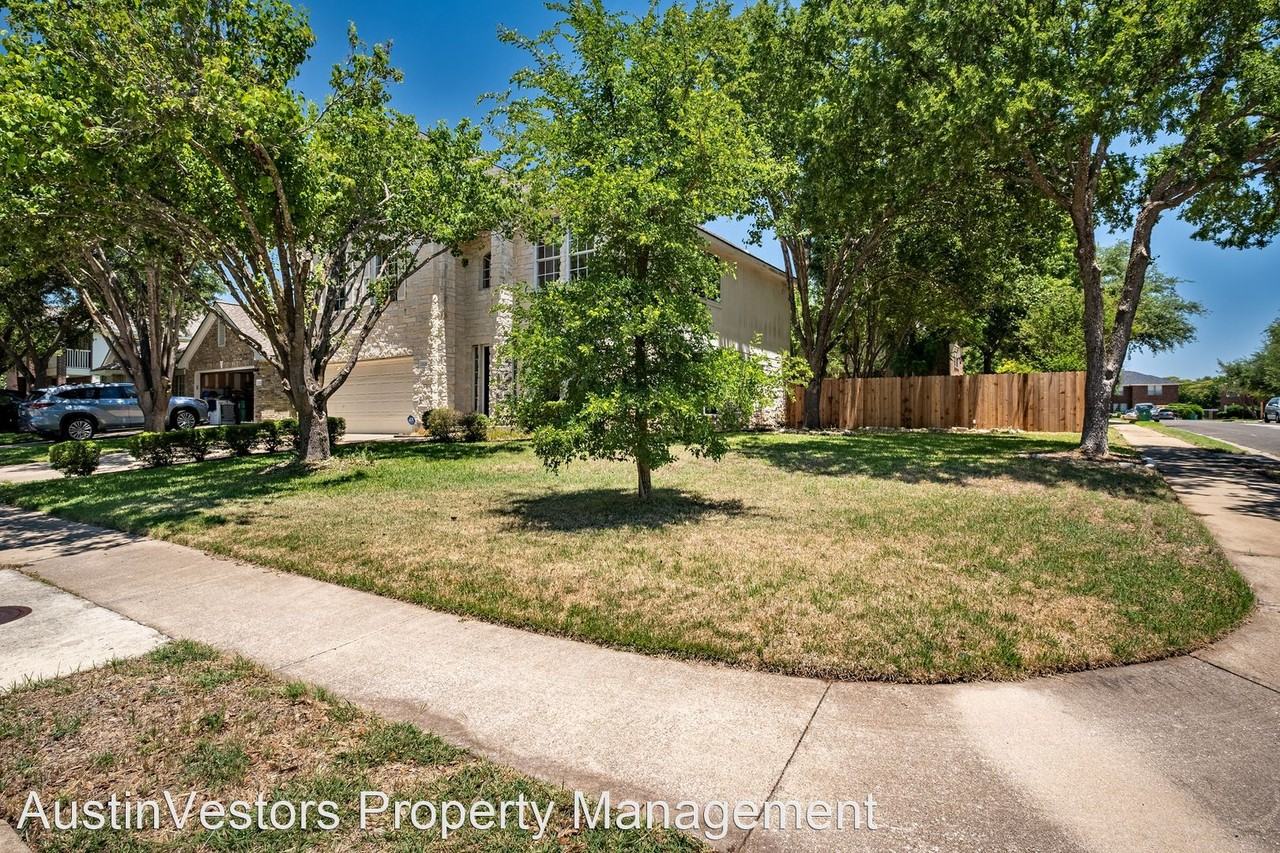 1226 Red Ranch Cir - Photo 3 of 28