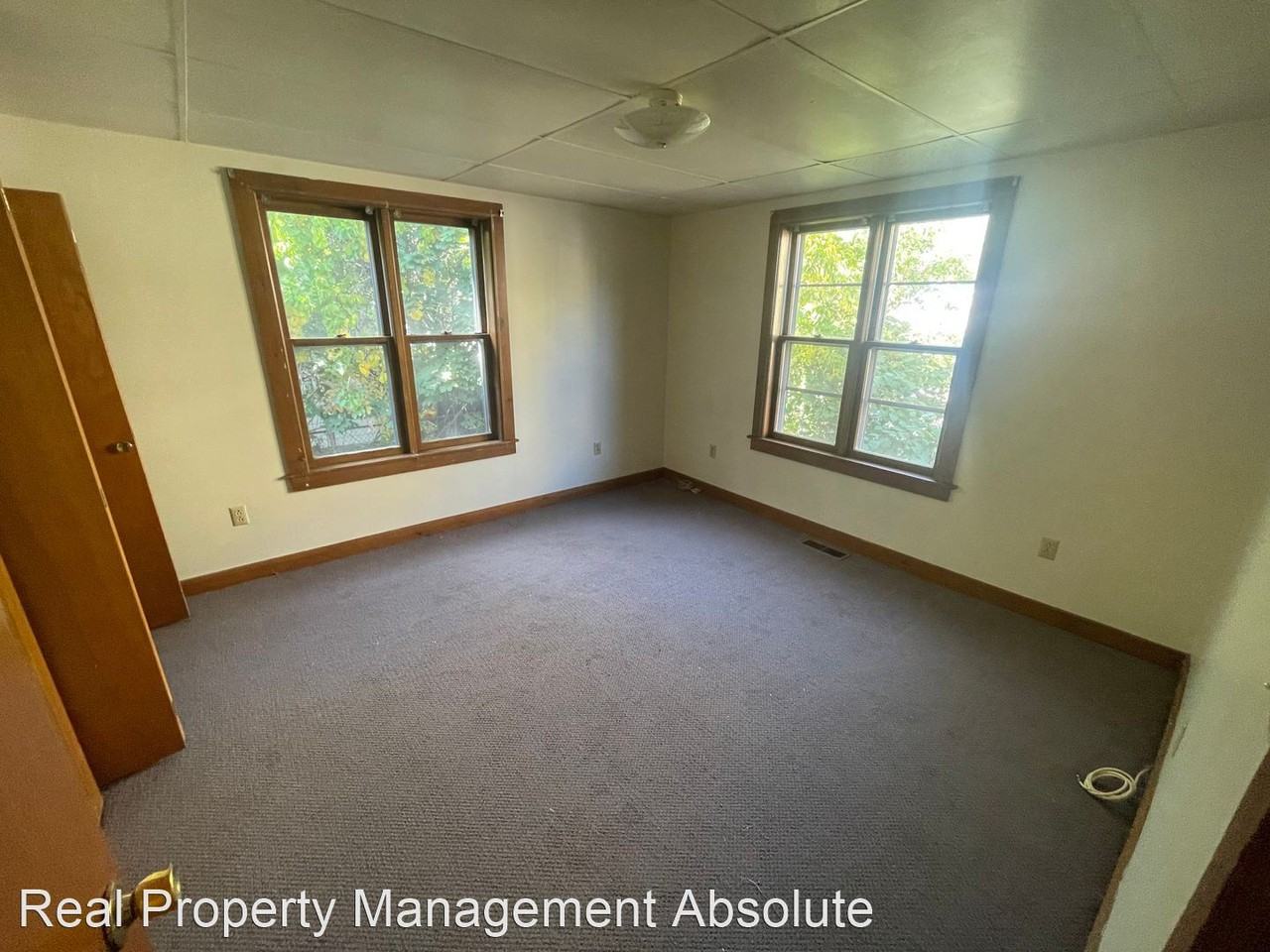 109 Palm St - Photo 2 of 13