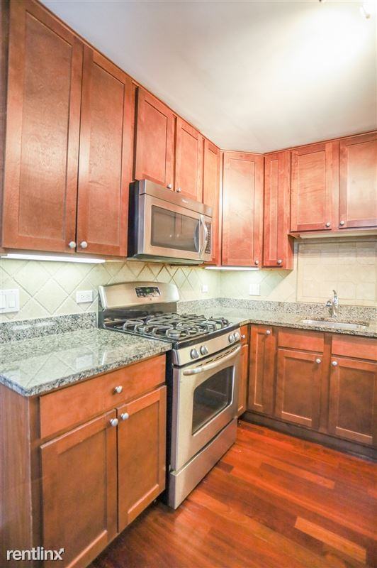 7520 W Grand Ave - Photo 2 of 9