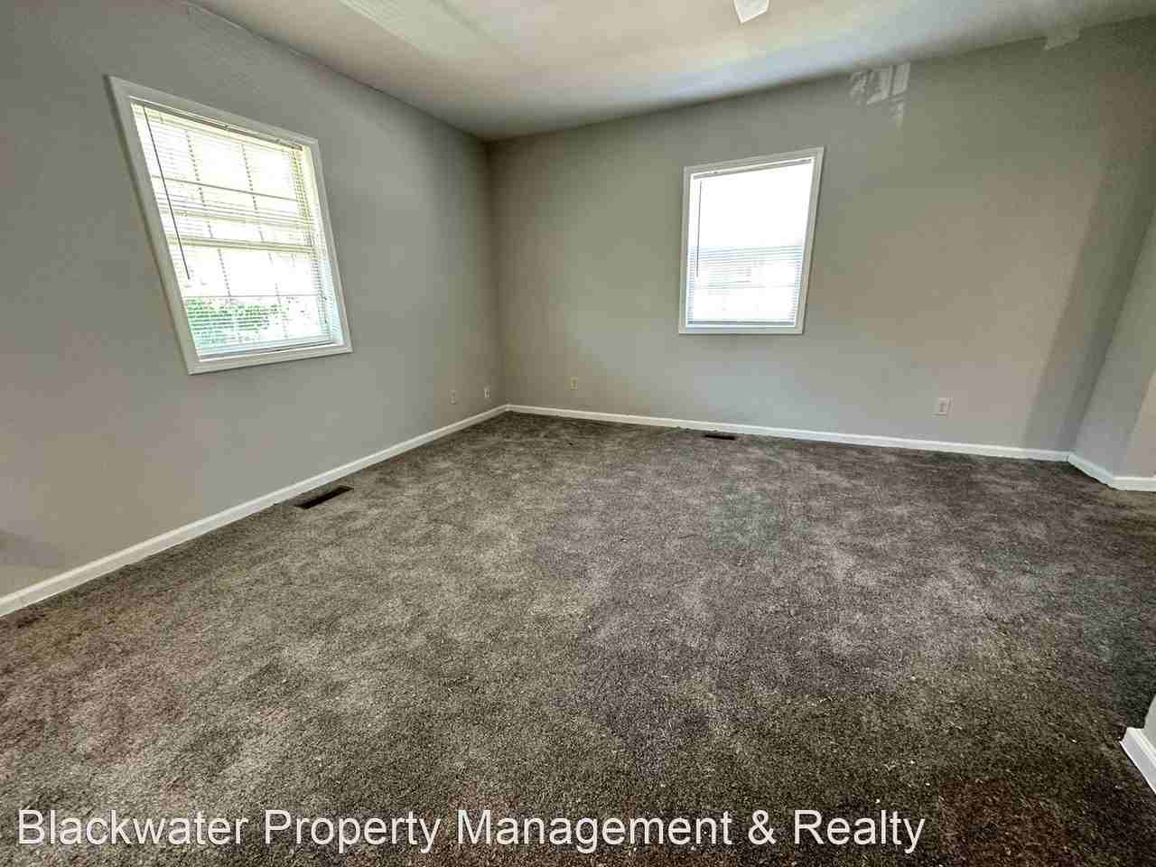 1714 Floyd St - Photo 2 of 13