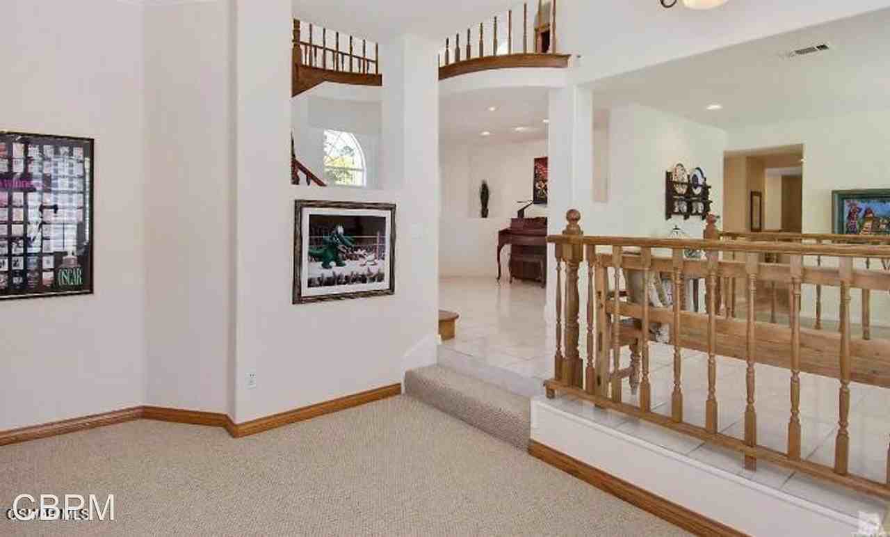 32719 Wellbrook Dr - Photo 2 of 20