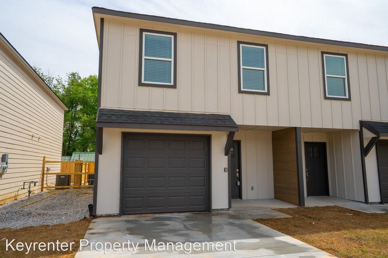 514 W 2nd St - Photo 3 of 20