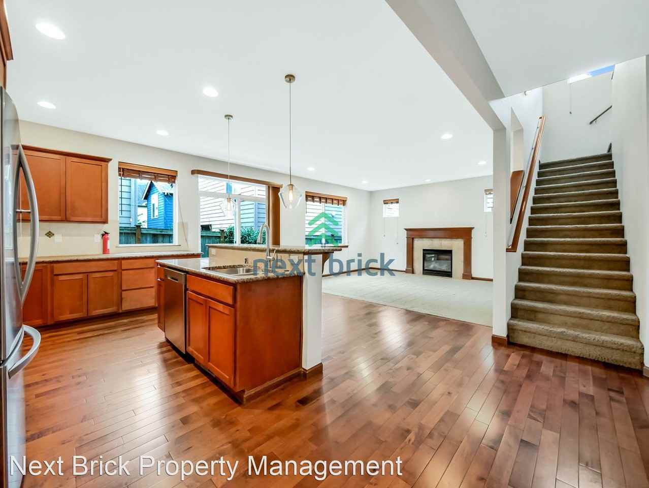 11935 Ne 162nd Pl - Photo 3 of 24