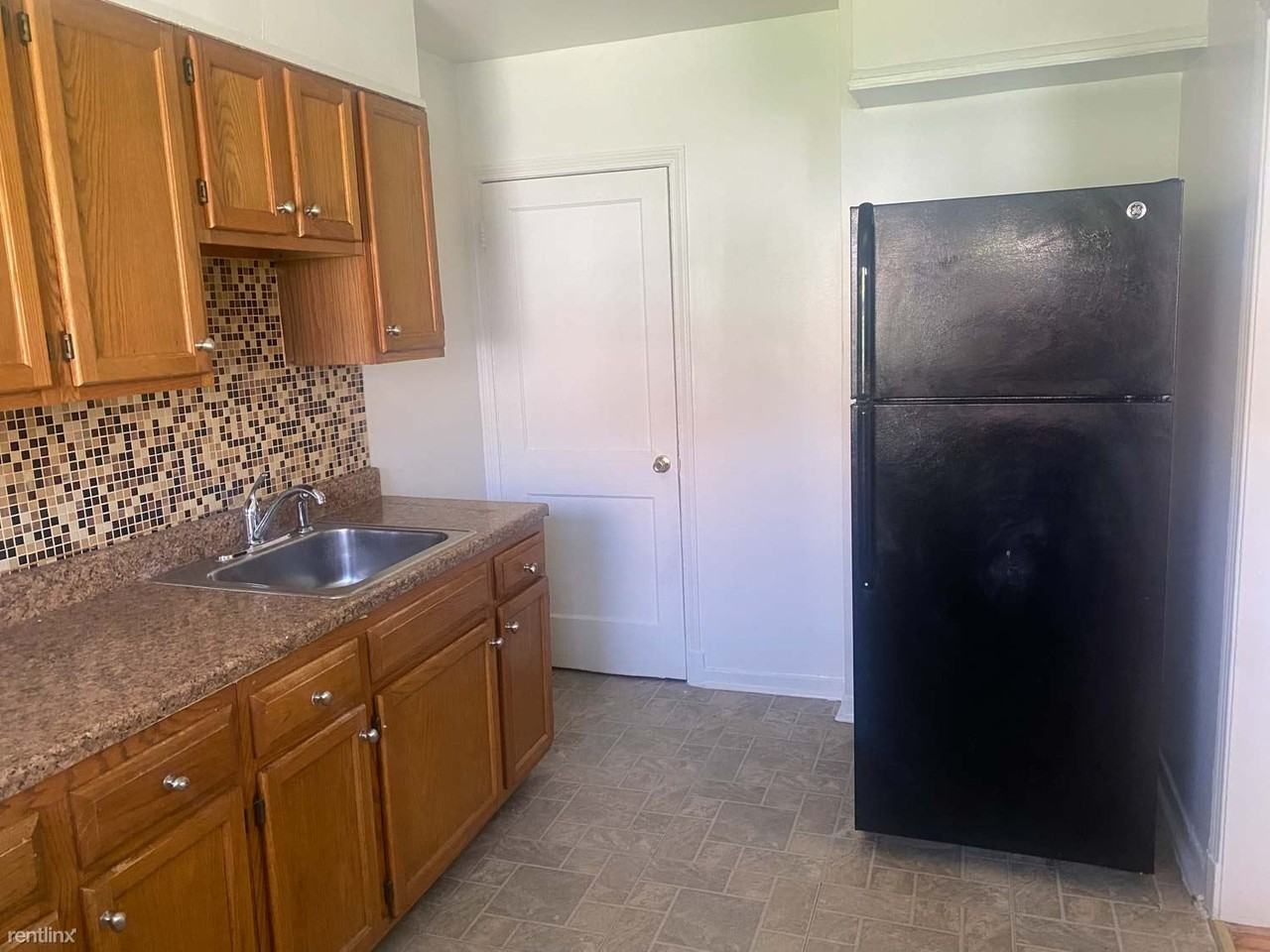 1632 Burnwood Rd - Photo 3 of 40