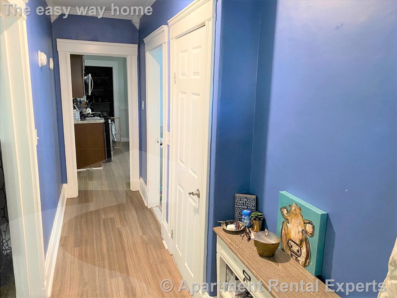 45 Raymond Ave - Photo 2 of 11