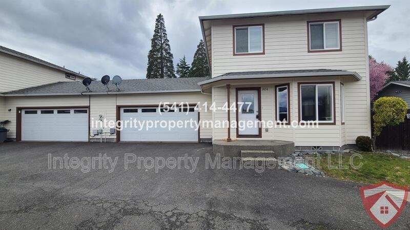 1454 Willow Ln - Photo 2 of 20