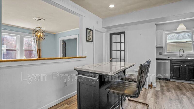 456 Eaton St - Photo 5 of 50