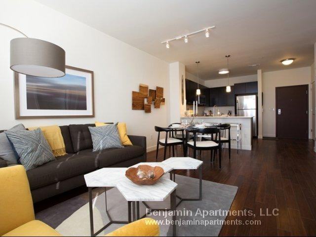 Heard St #150-438 - Photo 4 of 10