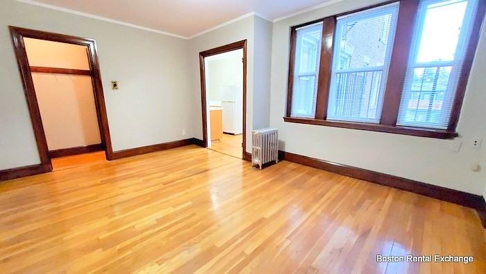 49 Dover St #23 - Photo 3 of 9