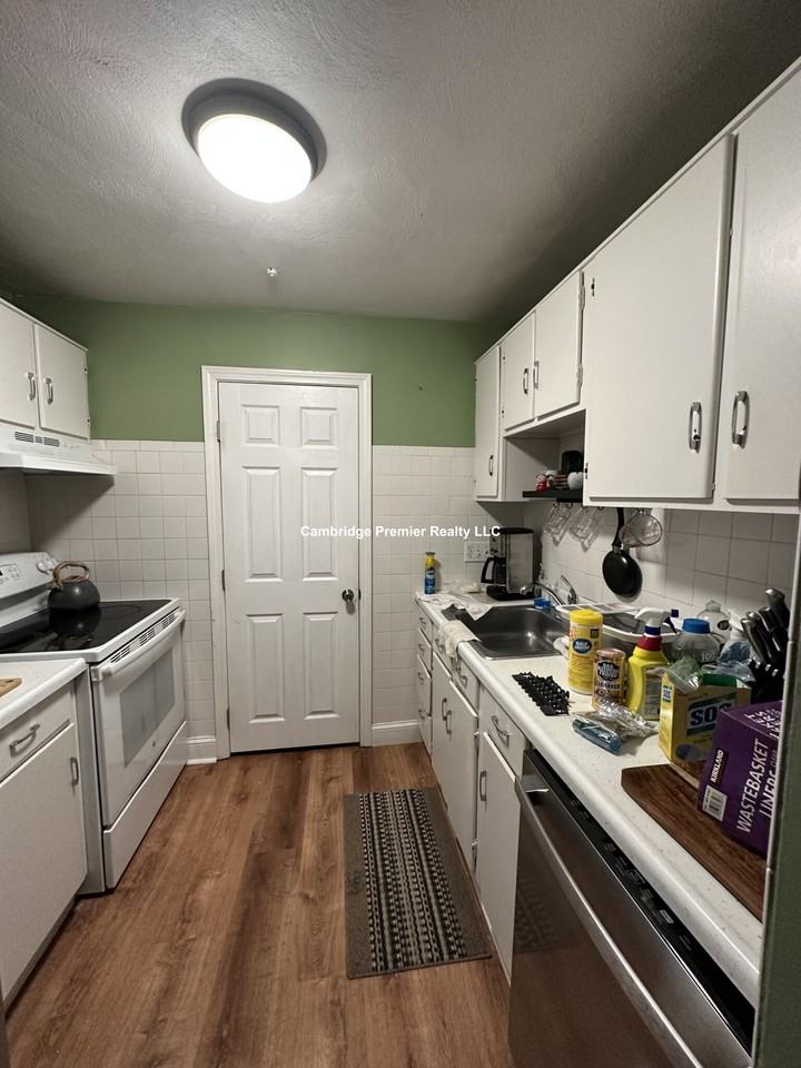 Washington St #9 - Photo 2 of 27