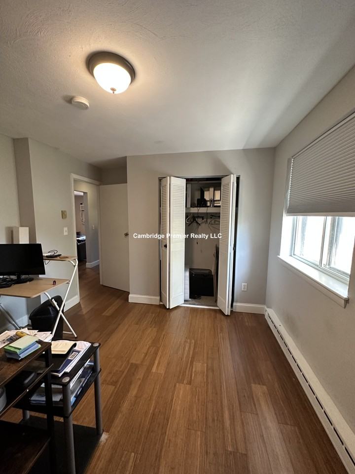 Washington St #9 - Photo 7 of 27