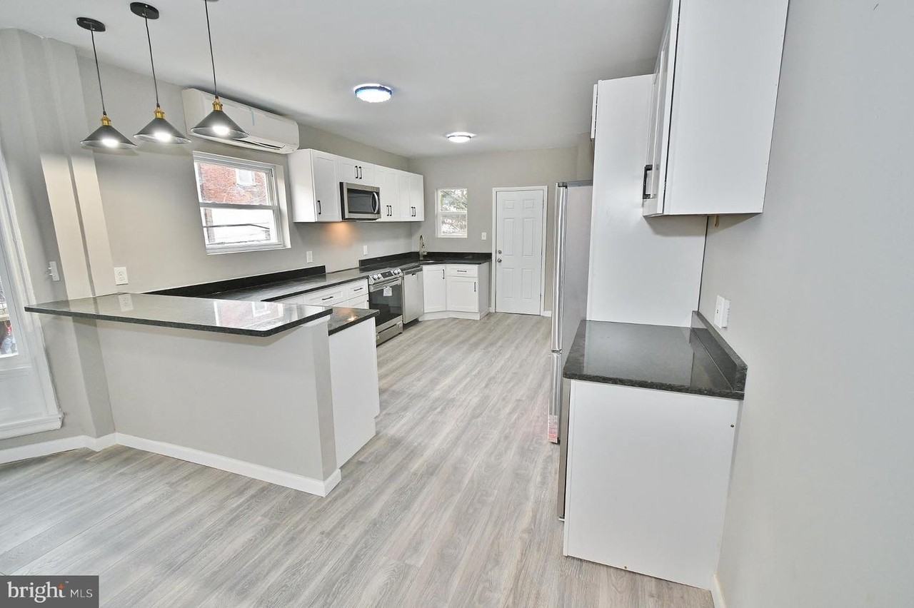 614 N Frazier St - Photo 7 of 31