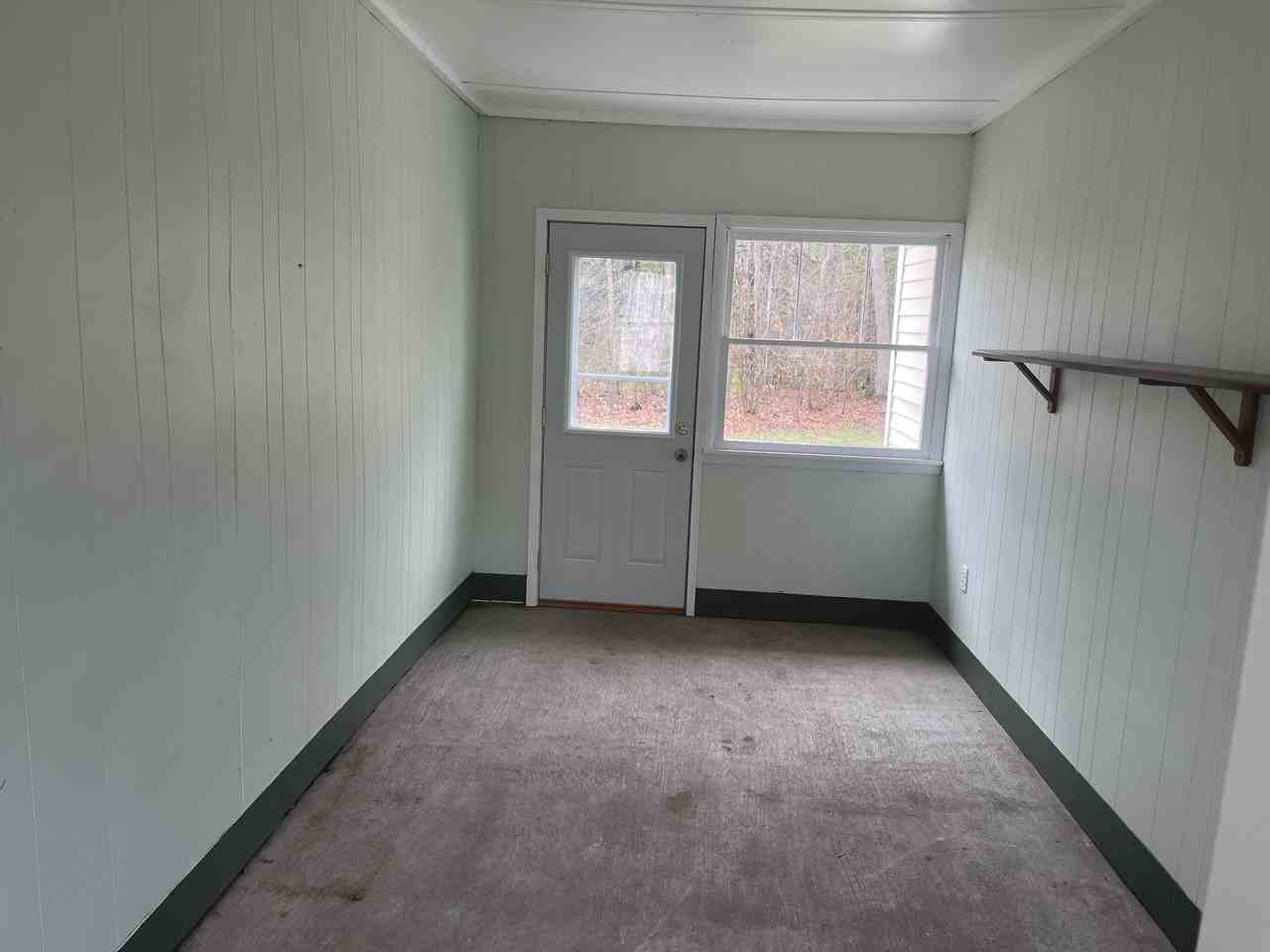 18173 148th Ave, Spring Lake, MI 49456 3 Bedroom House for 1,650/month