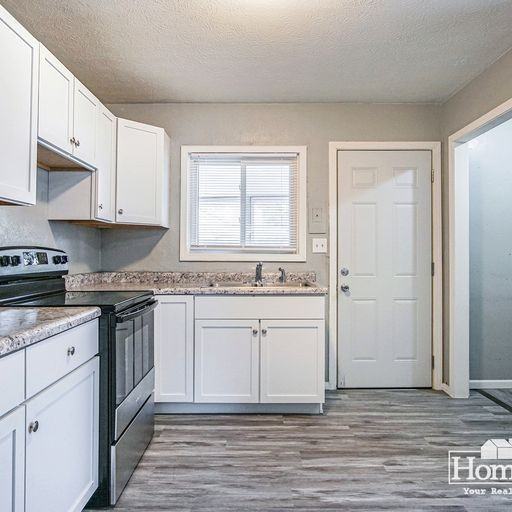 1119 Kinyon St - Photo 2 of 17