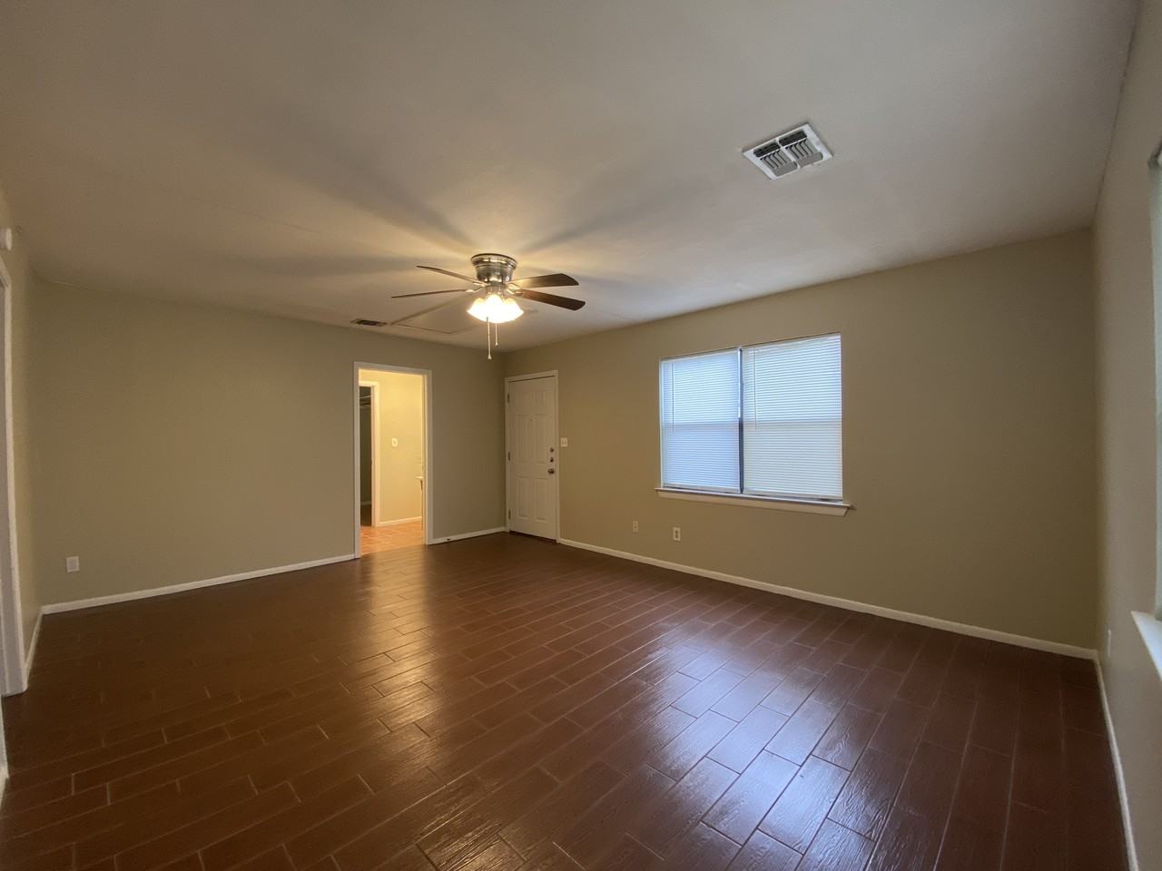 786 School Dr - Photo 5 of 13