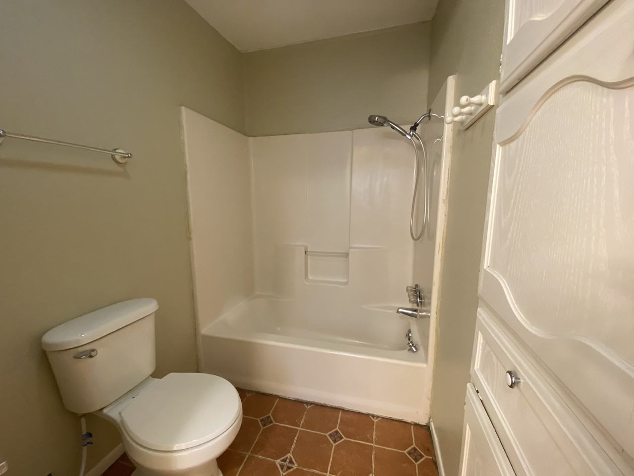 786 School Dr - Photo 7 of 13